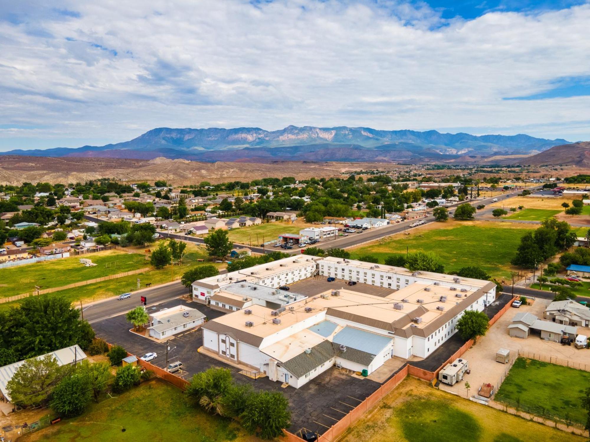 Ramada By Wyndham La Verkin Zion National Park Экстерьер фото
